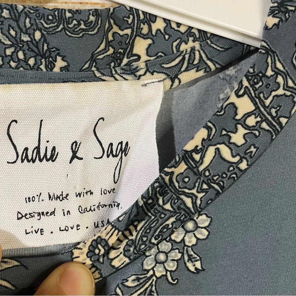 Sadie & Sage floral loose fit sleeveless casual dress women Size Medium - Picture 3 of 9